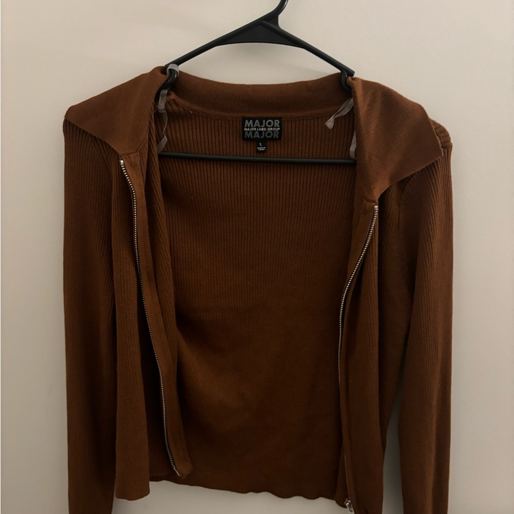 size : L